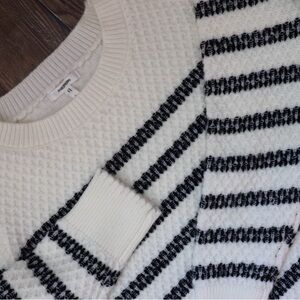 Maurices Textured Stripe Knit Sweater White Black Womens Size L